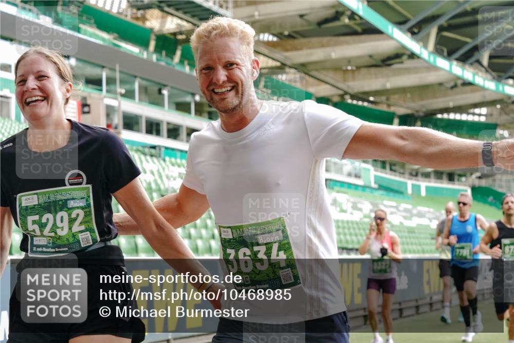13.09.2026 - 21. swb-Marathon Bremen Michael Burmester http://msf.ph/oto/10468985 13.09.2026 12:57:48 Laufen im Stadion 141, 148, 334, 431, 511, 672, 769, 776, 789, 790, 857, 876, 909, 1010, 1119, 1130, 1191, 1199, 1254, 1281, 1535, 1601, 1642, 1647, 1752, 1809, 1881, 1900, 1931, 1933, 1972, 2040, 2046, 2051, 2075, 2324, 2343, 2371, 2397, 2402, 2423, 2425, 2473, 2493, 2634, 2640, 2671, 2761, 2771, 2807, 2812, 2903, 2904, 3051, 3078, 3138, 3148, 3182, 3186, 3319, 3338, 3450, 3458, 3514, 3534, 3560, 3634, 3655, 3685, 3690, 3695, 3760, 3813, 3866, 3933, 3939, 4101, 4316, 4319 meine-sportfotos.de