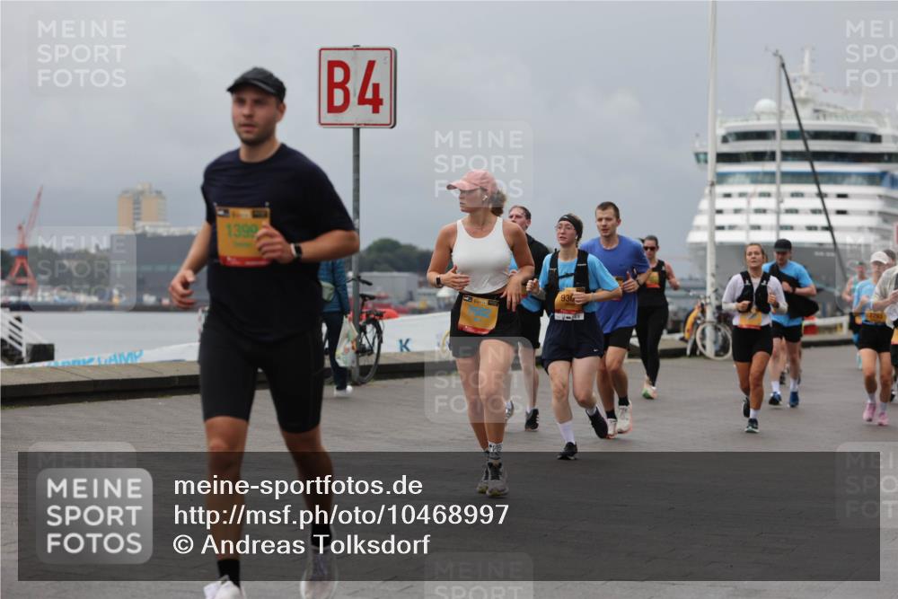 13.09.2026 - Kiel Lauf Andreas Tolksdorf http://msf.ph/oto/10468997 13.09.2026 12:09:03 Kiellinie 1399, 4 meine-sportfotos.de