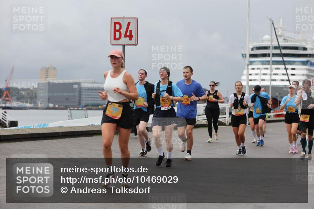 13.09.2026 - Kiel Lauf Andreas Tolksdorf http://msf.ph/oto/10469029 13.09.2026 12:09:04 Kiellinie 4, 4341, 9301, 1210, 7793, 7115 meine-sportfotos.de