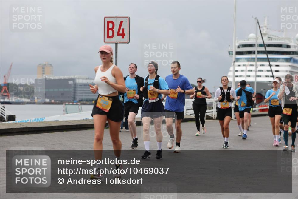 13.09.2026 - Kiel Lauf Andreas Tolksdorf http://msf.ph/oto/10469037 13.09.2026 12:09:04 Kiellinie 4, 4341, 9301, 4210, 7793, 7115 meine-sportfotos.de
