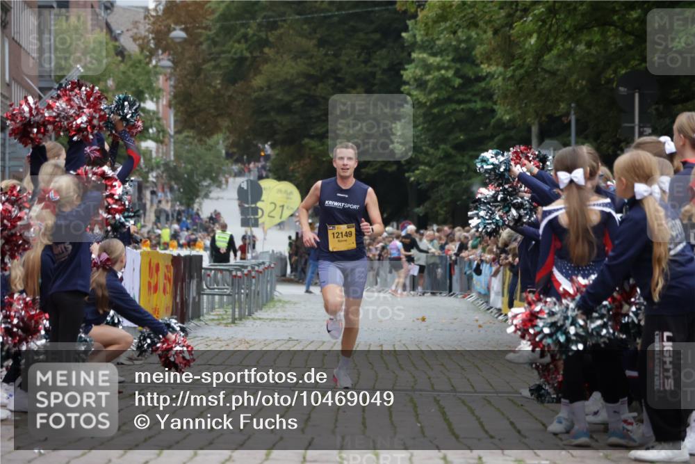 13.09.2026 - Kiel Lauf Yannick Fuchs http://msf.ph/oto/10469049 13.09.2026 10:21:38 Ziel 3788, 12149, 9681, 12148 meine-sportfotos.de