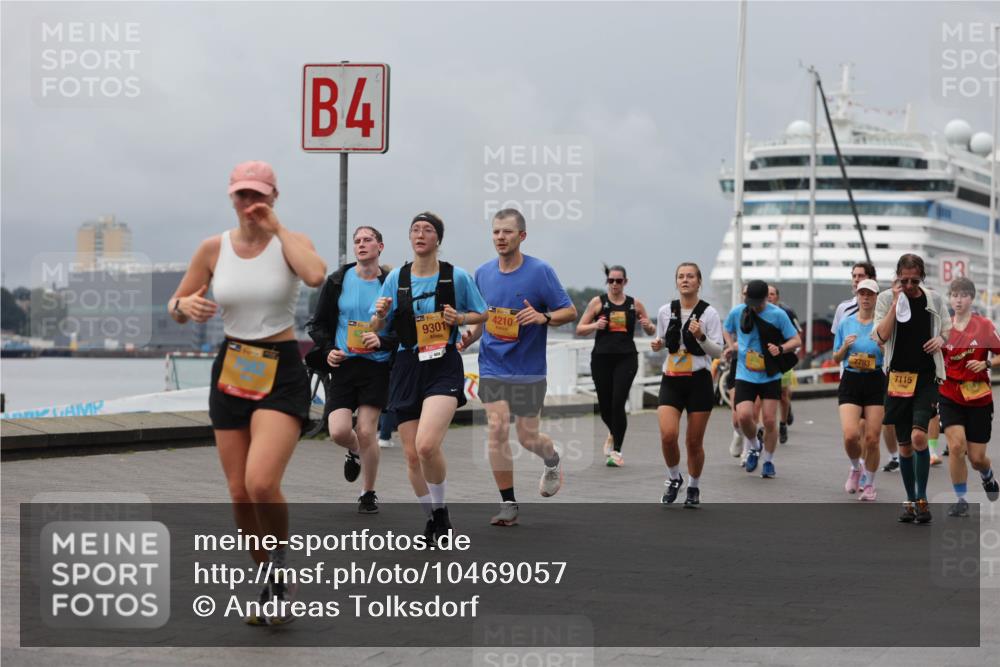 13.09.2026 - Kiel Lauf Andreas Tolksdorf http://msf.ph/oto/10469057 13.09.2026 12:09:05 Kiellinie 4, 3, 9301, 4210, 7793, 7115 meine-sportfotos.de