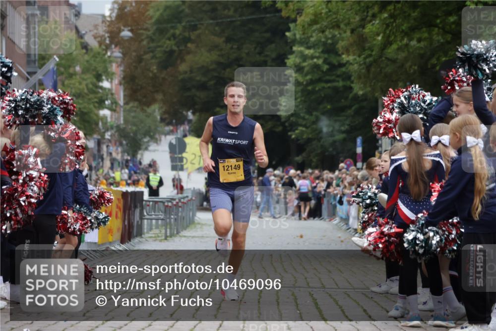 13.09.2026 - Kiel Lauf Yannick Fuchs http://msf.ph/oto/10469096 13.09.2026 10:21:39 Ziel 3788, 12149, 9681, 12148, 12149 meine-sportfotos.de