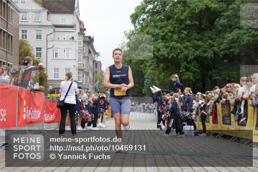 13.09.2026 - Kiel Lauf Yannick Fuchs http://msf.ph/oto/10469131 13.09.2026 10:21:42 Ziel 3788, 12149, 1987, 9681, 12148, 12149 meine-sportfotos.de