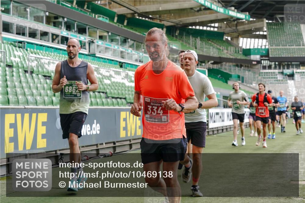13.09.2026 - 21. swb-Marathon Bremen Michael Burmester http://msf.ph/oto/10469138 13.09.2026 12:57:51 Laufen im Stadion 141, 148, 334, 431, 511, 672, 769, 776, 789, 790, 857, 909, 1010, 1119, 1130, 1191, 1199, 1254, 1281, 1535, 1601, 1642, 1647, 1752, 1809, 1881, 1900, 1931, 1933, 1972, 2046, 2051, 2075, 2324, 2343, 2371, 2397, 2402, 2423, 2425, 2473, 2493, 2634, 2640, 2671, 2761, 2771, 2807, 2903, 2904, 3051, 3078, 3138, 3148, 3182, 3186, 3319, 3338, 3450, 3458, 3514, 3534, 3560, 3634, 3655, 3685, 3690, 3695, 3760, 3813, 3866, 3933, 3939, 4101, 4316, 4319, 205 meine-sportfotos.de