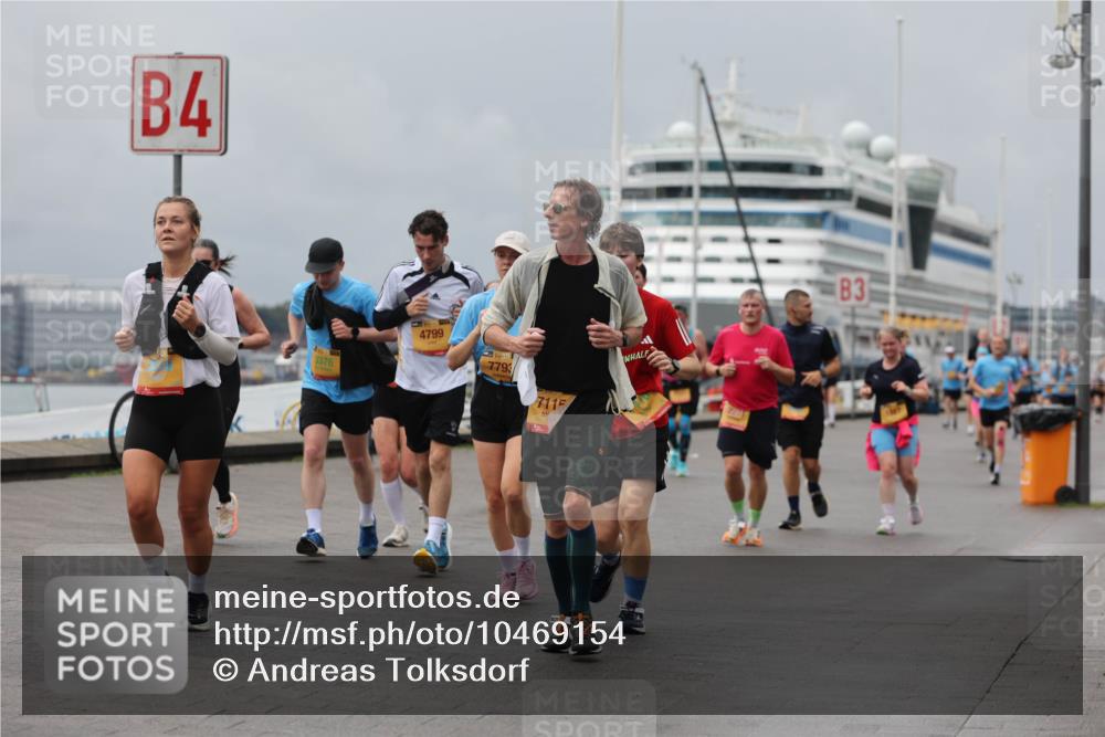 13.09.2026 - Kiel Lauf Andreas Tolksdorf http://msf.ph/oto/10469154 13.09.2026 12:09:08 Kiellinie 4, 3376, 1, 4799, 7793, 7115, 3 meine-sportfotos.de