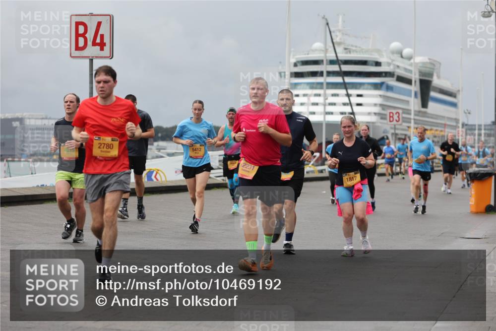 13.09.2026 - Kiel Lauf Andreas Tolksdorf http://msf.ph/oto/10469192 13.09.2026 12:09:12 Kiellinie 4, 4275, 2780, 5412, 2231, 1817, 3 meine-sportfotos.de