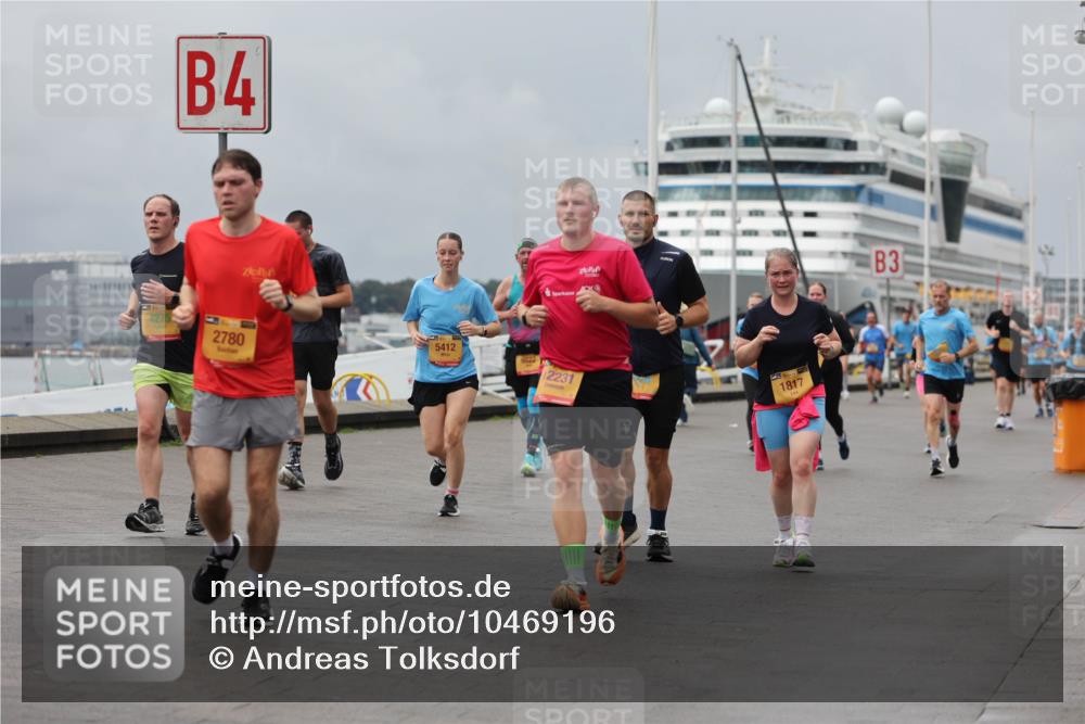 13.09.2026 - Kiel Lauf Andreas Tolksdorf http://msf.ph/oto/10469196 13.09.2026 12:09:12 Kiellinie 4, 4275, 2780, 5412, 2231, 1817, 3 meine-sportfotos.de