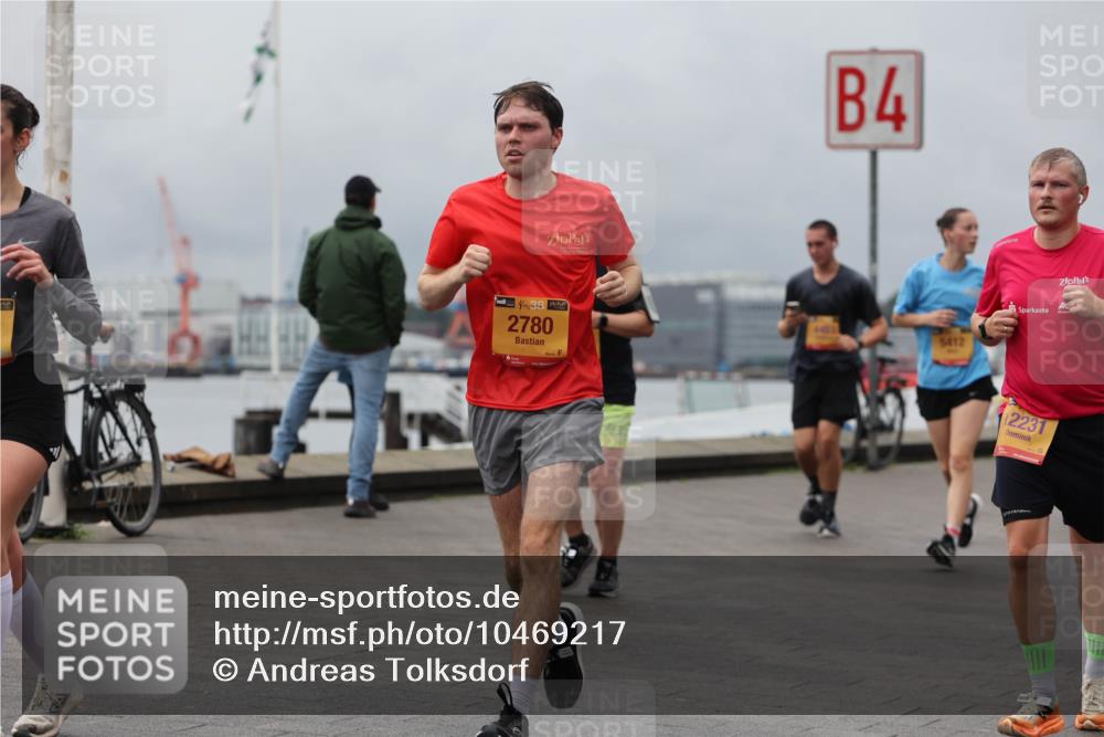13.09.2026 - Kiel Lauf Andreas Tolksdorf http://msf.ph/oto/10469217 13.09.2026 12:09:13 Kiellinie 1, 38, 2780, 4, 5412, 12231 meine-sportfotos.de