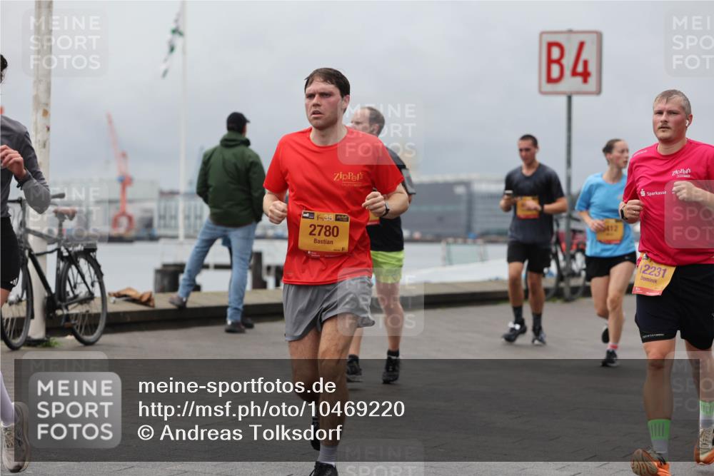 13.09.2026 - Kiel Lauf Andreas Tolksdorf http://msf.ph/oto/10469220 13.09.2026 12:09:14 Kiellinie 2780, 4, 412, 2231 meine-sportfotos.de