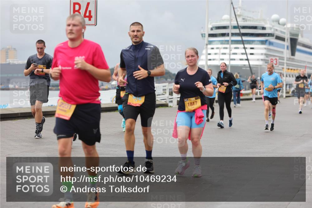 13.09.2026 - Kiel Lauf Andreas Tolksdorf http://msf.ph/oto/10469234 13.09.2026 12:09:14 Kiellinie 2231, 4, 1817, 83 meine-sportfotos.de
