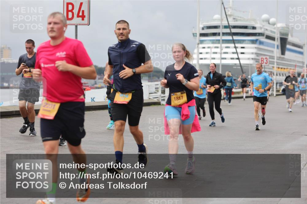 13.09.2026 - Kiel Lauf Andreas Tolksdorf http://msf.ph/oto/10469241 13.09.2026 12:09:14 Kiellinie 4, 2231, 1817, 3 meine-sportfotos.de