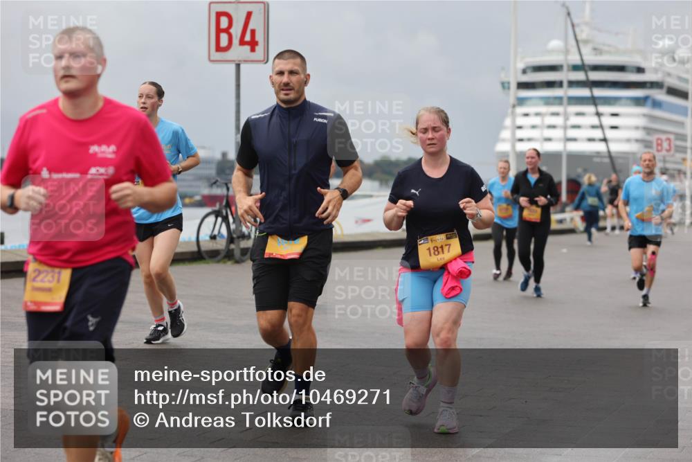 13.09.2026 - Kiel Lauf Andreas Tolksdorf http://msf.ph/oto/10469271 13.09.2026 12:09:15 Kiellinie 2231, 4, 38, 1817, 83 meine-sportfotos.de