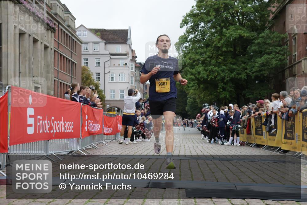 13.09.2026 - Kiel Lauf Yannick Fuchs http://msf.ph/oto/10469284 13.09.2026 10:22:24 Ziel 4621, 8240, 1987, 3732, 8708, 9681, 12148, 151, 5603, 9681 meine-sportfotos.de
