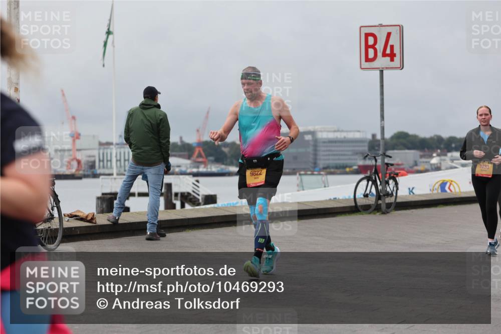 13.09.2026 - Kiel Lauf Andreas Tolksdorf http://msf.ph/oto/10469293 13.09.2026 12:09:17 Kiellinie 9822, 4, 7433 meine-sportfotos.de