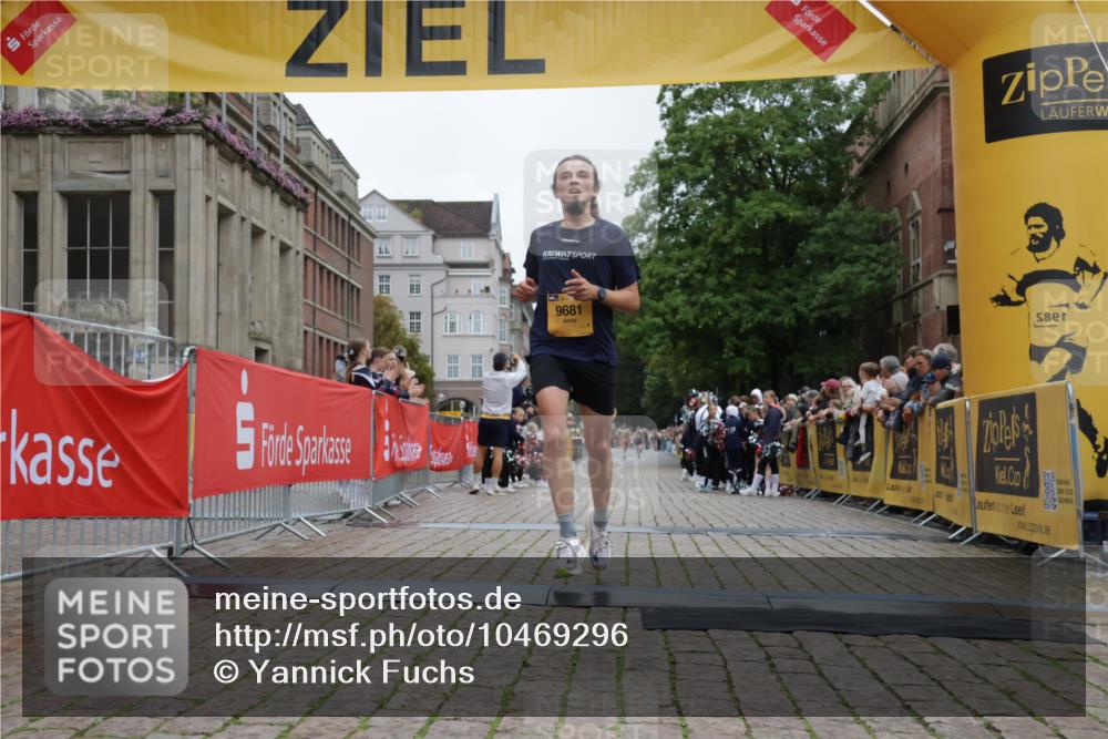 13.09.2026 - Kiel Lauf Yannick Fuchs http://msf.ph/oto/10469296 13.09.2026 10:22:24 Ziel 4621, 8240, 1987, 3732, 8708, 9681, 12148, 151, 5603, 9681 meine-sportfotos.de
