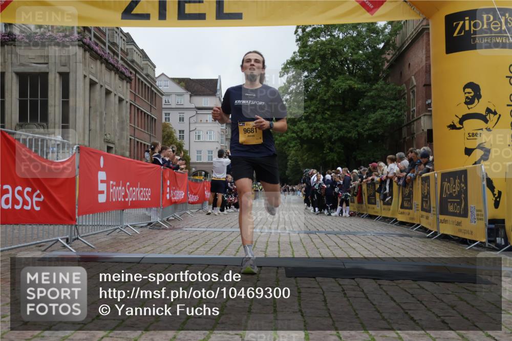 13.09.2026 - Kiel Lauf Yannick Fuchs http://msf.ph/oto/10469300 13.09.2026 10:22:25 Ziel 4621, 8240, 1987, 3732, 8708, 12148, 151, 5603, 9681 meine-sportfotos.de