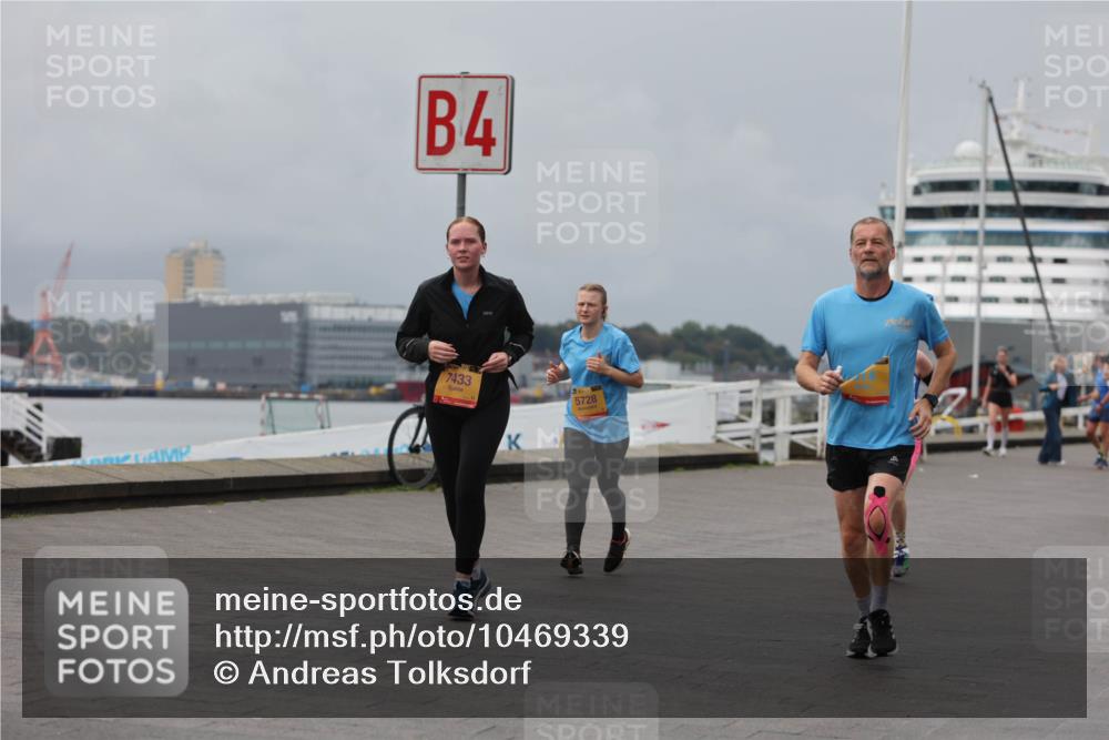 13.09.2026 - Kiel Lauf Andreas Tolksdorf http://msf.ph/oto/10469339 13.09.2026 12:09:19 Kiellinie 4, 7433, 31, 0, 5728 meine-sportfotos.de