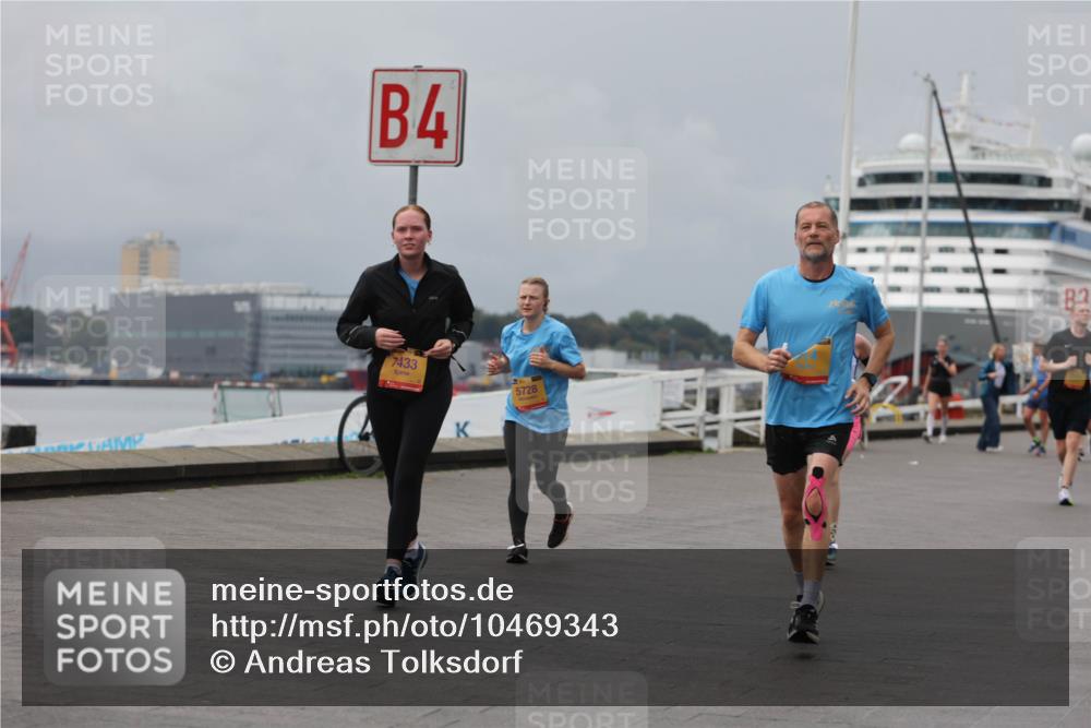 13.09.2026 - Kiel Lauf Andreas Tolksdorf http://msf.ph/oto/10469343 13.09.2026 12:09:19 Kiellinie 4, 7433, 5728, 2 meine-sportfotos.de
