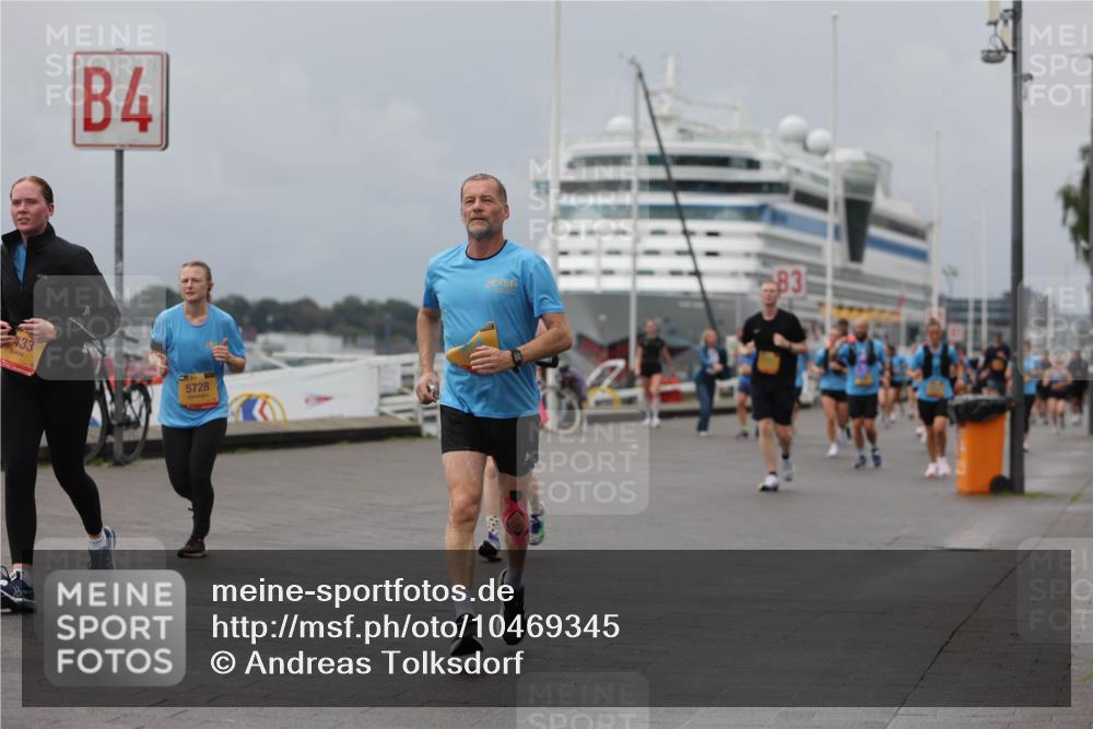 13.09.2026 - Kiel Lauf Andreas Tolksdorf http://msf.ph/oto/10469345 13.09.2026 12:09:19 Kiellinie 4, 433, 5728 meine-sportfotos.de