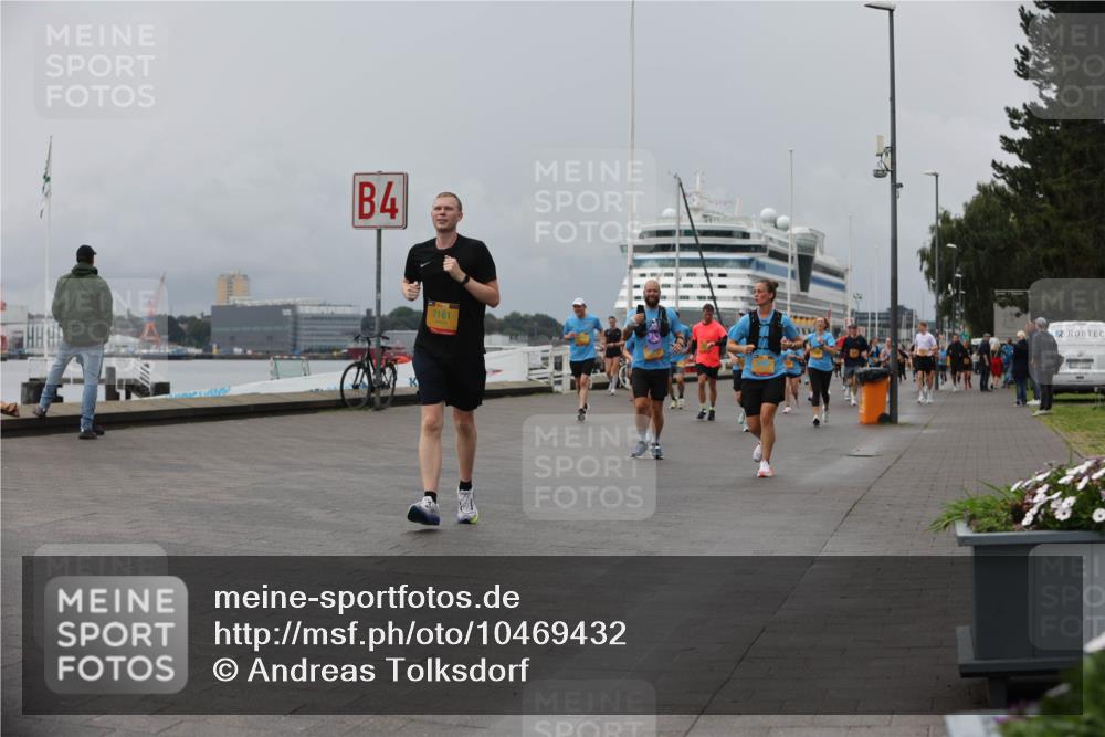 13.09.2026 - Kiel Lauf Andreas Tolksdorf http://msf.ph/oto/10469432 13.09.2026 12:09:28 Kiellinie 4, 7161 meine-sportfotos.de