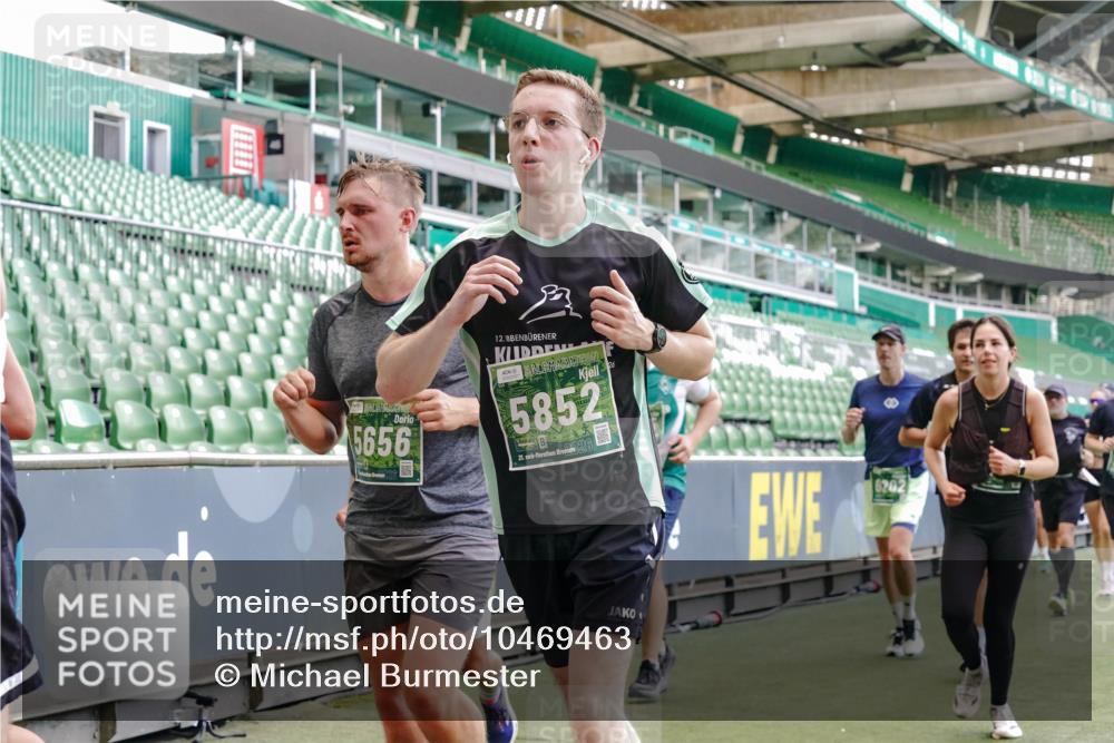 13.09.2026 - 21. swb-Marathon Bremen Michael Burmester http://msf.ph/oto/10469463 13.09.2026 13:14:04 Laufen im Stadion 183, 270, 278, 349, 460, 576, 600, 631, 695, 702, 768, 933, 950, 956, 1005, 1008, 1143, 1392, 1408, 1426, 1573, 1596, 1641, 1818, 1819, 1991, 2005, 2024, 2035, 2079, 2233, 2264, 2314, 2387, 2412, 2439, 2457, 2461, 2478, 2494, 2521, 2540, 2564, 2612, 2665, 2684, 2693, 2765, 2773, 2792, 2816, 2829, 2838, 2860, 2865, 2884, 2887, 2921, 2972, 2975, 2978, 3016, 3111, 3209, 3253, 3277, 3293, 3304, 3313, 3378, 3405, 3428, 3434, 3653, 3661, 3680, 4034, 4080 meine-sportfotos.de