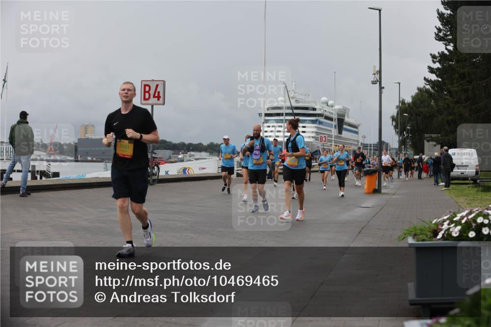 13.09.2026 - Kiel Lauf Andreas Tolksdorf http://msf.ph/oto/10469465 13.09.2026 12:09:29 Kiellinie 7161, 4, 3 meine-sportfotos.de