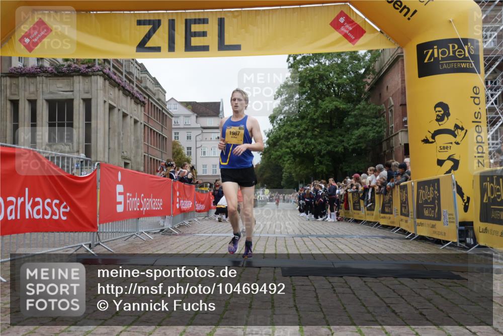13.09.2026 - Kiel Lauf Yannick Fuchs http://msf.ph/oto/10469492 13.09.2026 10:22:38 Ziel 151, 5603, 3732, 4621, 8240, 8708, 5326, 1987, 3732 meine-sportfotos.de