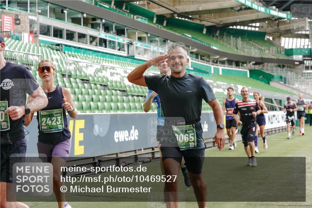 13.09.2026 - 21. swb-Marathon Bremen Michael Burmester http://msf.ph/oto/10469527 13.09.2026 12:57:58 Laufen im Stadion 141, 148, 334, 431, 511, 672, 769, 776, 789, 790, 857, 909, 1010, 1119, 1130, 1191, 1199, 1254, 1281, 1535, 1601, 1642, 1647, 1752, 1809, 1881, 1900, 1931, 1933, 2046, 2051, 2075, 2324, 2343, 2371, 2397, 2402, 2423, 2425, 2473, 2493, 2634, 2640, 2671, 2761, 2771, 2807, 2903, 2904, 3051, 3078, 3120, 3138, 3148, 3182, 3186, 3319, 3338, 3435, 3450, 3458, 3514, 3534, 3560, 3634, 3655, 3685, 3690, 3695, 3760, 3813, 3866, 3933, 3939, 4101, 4316, 4319, 205 meine-sportfotos.de