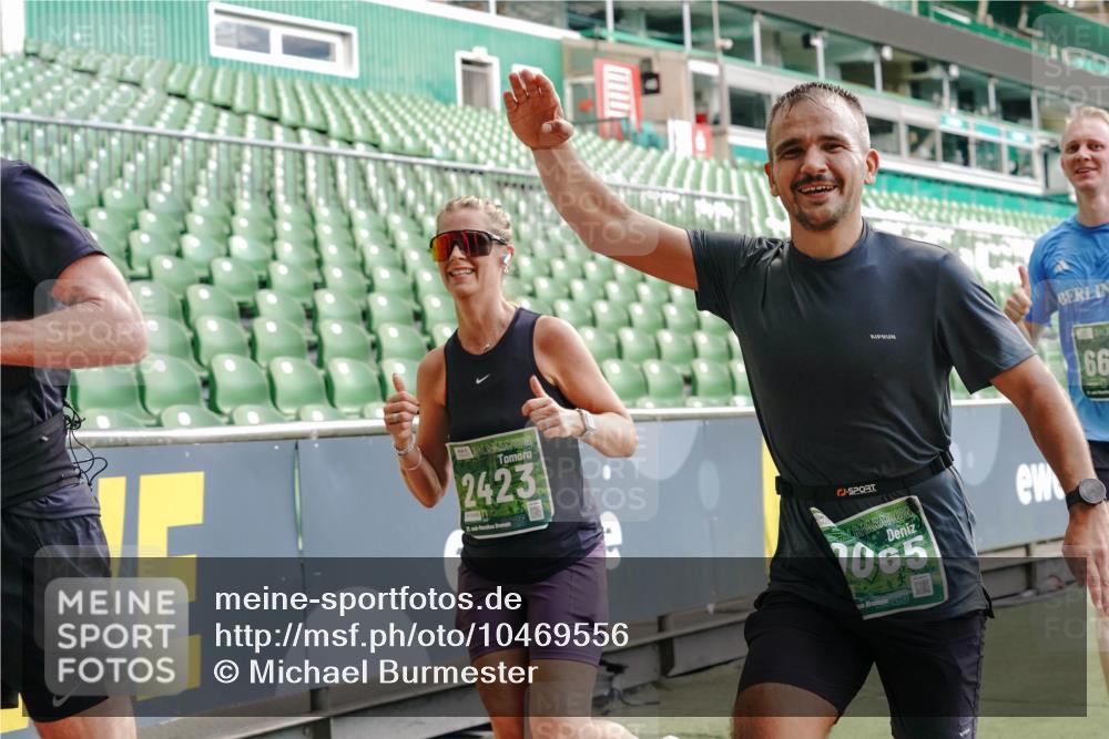 13.09.2026 - 21. swb-Marathon Bremen Michael Burmester http://msf.ph/oto/10469556 13.09.2026 12:57:59 Laufen im Stadion 141, 148, 334, 431, 511, 672, 769, 776, 789, 790, 857, 909, 1010, 1119, 1130, 1191, 1199, 1254, 1281, 1535, 1601, 1642, 1647, 1752, 1809, 1881, 1900, 1931, 1933, 2046, 2051, 2075, 2324, 2343, 2367, 2371, 2397, 2402, 2423, 2425, 2493, 2634, 2640, 2671, 2761, 2771, 2807, 2903, 2904, 3051, 3078, 3120, 3138, 3148, 3182, 3186, 3319, 3338, 3435, 3450, 3458, 3514, 3534, 3560, 3634, 3655, 3685, 3690, 3695, 3760, 3813, 3866, 3933, 3939, 4101, 4316, 4319, 205 meine-sportfotos.de