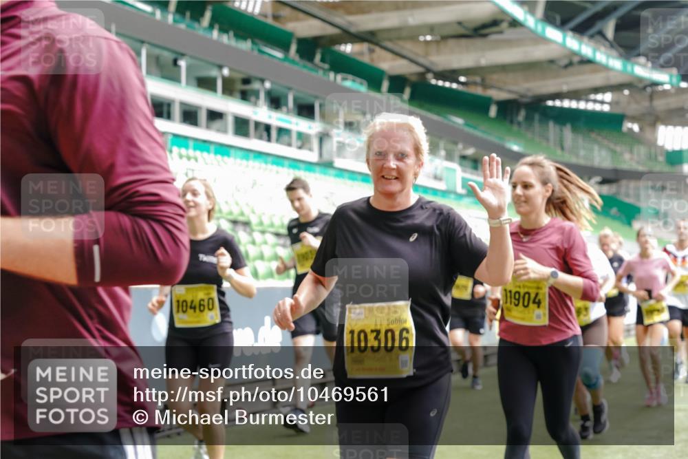 13.09.2026 - 21. swb-Marathon Bremen Michael Burmester http://msf.ph/oto/10469561 13.09.2026 10:36:18 Laufen im Stadion 10092, 10093, 10144, 10152, 10153, 10154, 10157, 10160, 10173, 10175, 10181, 10182, 10185, 10186, 10187, 10195, 10198, 10237, 10245, 10251, 10257, 10263, 10272, 10275, 10278, 10291, 10296, 10306, 10309, 10327, 10331, 10332, 10338, 10357, 10377, 10382, 10390, 10403, 10409, 10411, 10420, 10427, 10429, 10439, 10473, 10477, 10481, 10492, 10497, 10500, 10528, 10531, 10560, 10569, 10607, 10613, 10617, 10633, 10636, 10647, 10648, 10659, 10671, 10672, 10677, 10715 meine-sportfotos.de