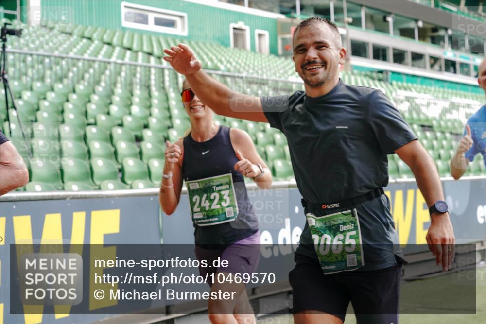 13.09.2026 - 21. swb-Marathon Bremen Michael Burmester http://msf.ph/oto/10469570 13.09.2026 12:57:59 Laufen im Stadion 141, 148, 334, 431, 511, 672, 769, 776, 789, 790, 857, 909, 1010, 1119, 1130, 1191, 1199, 1254, 1281, 1535, 1601, 1642, 1647, 1752, 1809, 1881, 1900, 1931, 1933, 2046, 2051, 2075, 2324, 2343, 2367, 2371, 2397, 2402, 2423, 2425, 2493, 2634, 2640, 2671, 2761, 2771, 2807, 2903, 2904, 3051, 3078, 3120, 3138, 3148, 3182, 3186, 3319, 3338, 3435, 3450, 3458, 3514, 3534, 3560, 3634, 3655, 3685, 3690, 3695, 3760, 3813, 3866, 3933, 3939, 4101, 4316, 4319, 205 meine-sportfotos.de