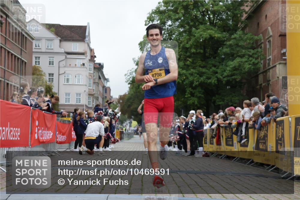 13.09.2026 - Kiel Lauf Yannick Fuchs http://msf.ph/oto/10469591 13.09.2026 10:22:48 Ziel 5326, 5603, 151, 4621, 8240, 8708, 9678, 4621, 8708 meine-sportfotos.de