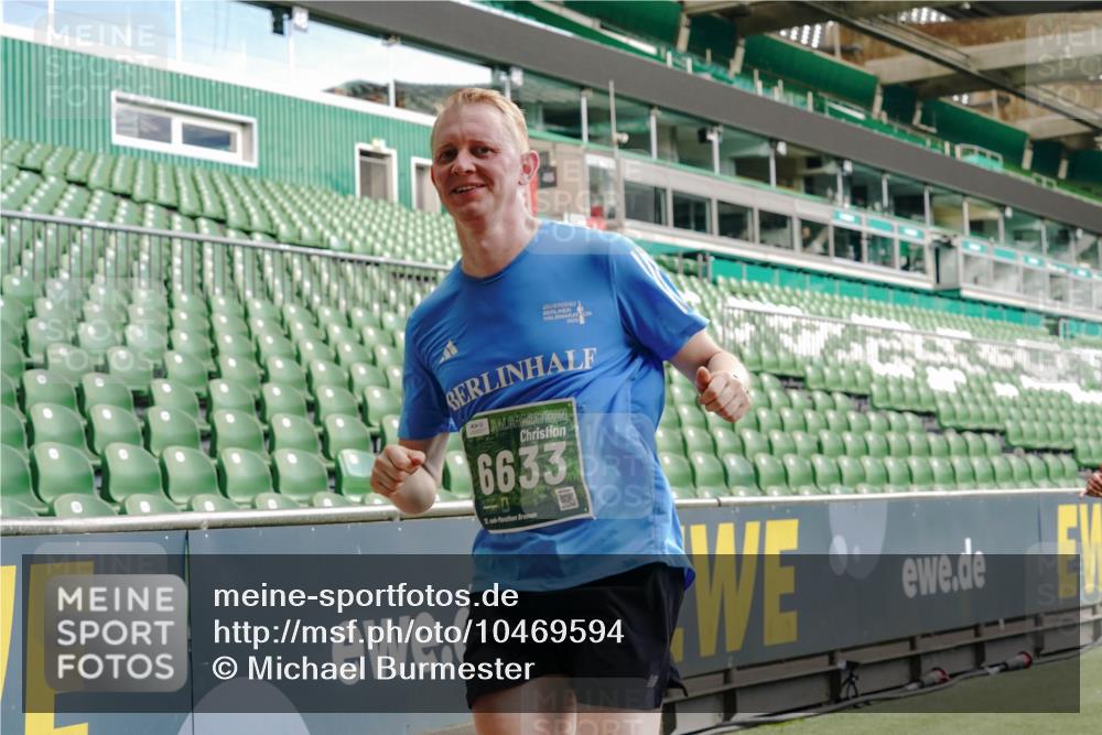 13.09.2026 - 21. swb-Marathon Bremen Michael Burmester http://msf.ph/oto/10469594 13.09.2026 12:58:00 Laufen im Stadion 141, 148, 334, 511, 672, 769, 776, 789, 790, 857, 909, 1010, 1119, 1130, 1191, 1199, 1254, 1281, 1535, 1601, 1642, 1647, 1752, 1809, 1881, 1900, 1931, 1933, 2046, 2051, 2075, 2324, 2343, 2367, 2371, 2397, 2402, 2423, 2425, 2493, 2634, 2640, 2671, 2761, 2771, 2807, 2903, 2904, 3051, 3078, 3120, 3138, 3148, 3182, 3186, 3319, 3338, 3435, 3450, 3458, 3514, 3534, 3560, 3634, 3655, 3685, 3690, 3695, 3760, 3813, 3866, 3933, 3939, 4101, 4316, 4319, 205 meine-sportfotos.de