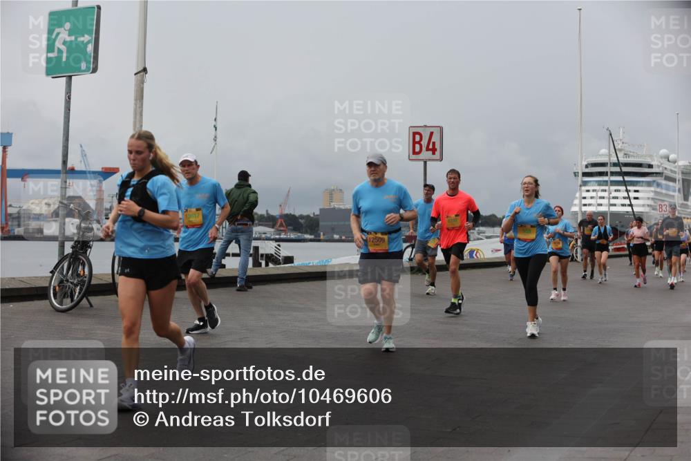 13.09.2026 - Kiel Lauf Andreas Tolksdorf http://msf.ph/oto/10469606 13.09.2026 12:09:35 Kiellinie 12617, 12509, 4, 3 meine-sportfotos.de