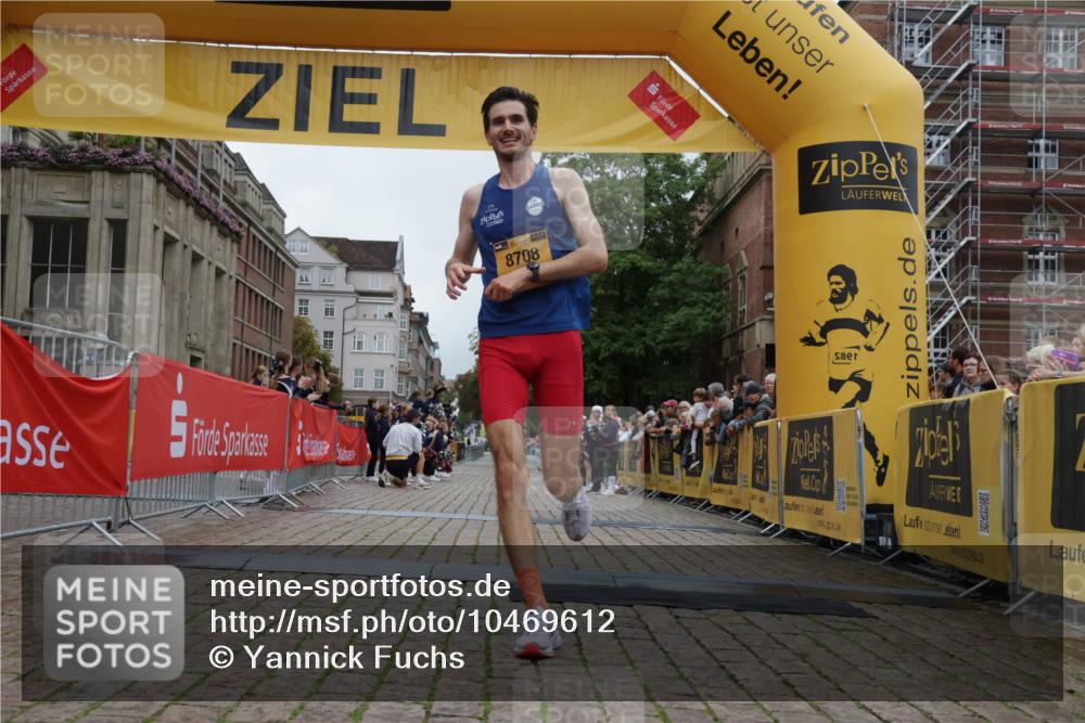 13.09.2026 - Kiel Lauf Yannick Fuchs http://msf.ph/oto/10469612 13.09.2026 10:22:49 Ziel 5326, 5603, 151, 4621, 5603, 8240, 9678, 4621, 8708 meine-sportfotos.de