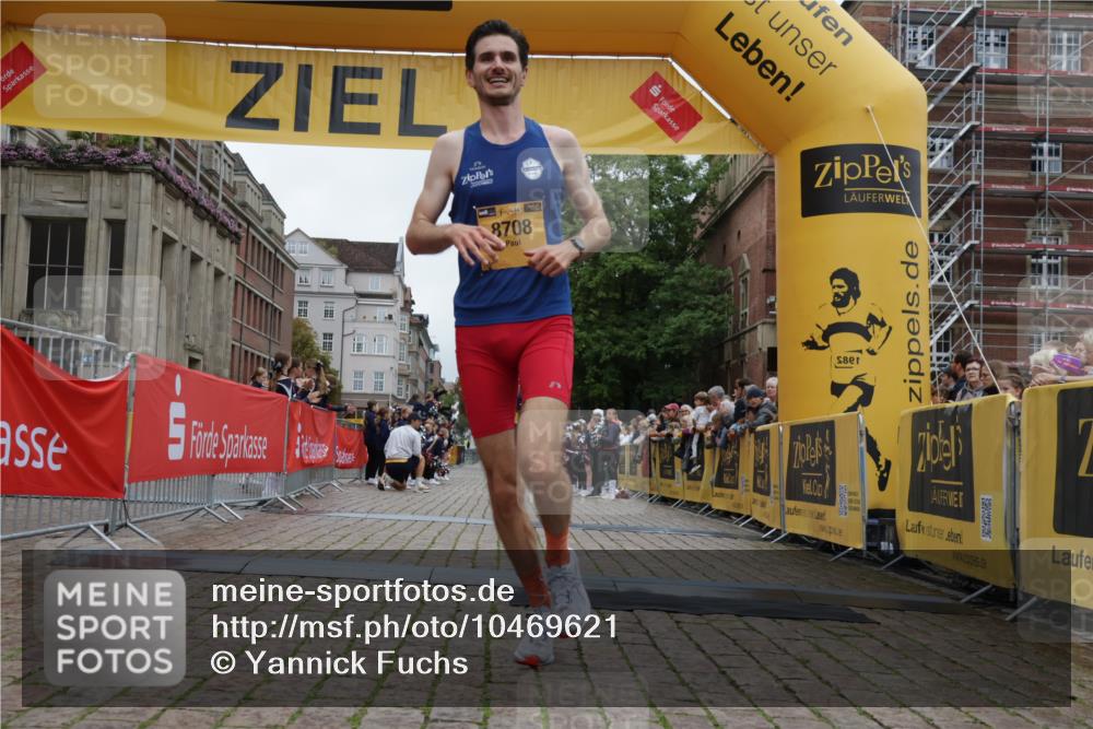 13.09.2026 - Kiel Lauf Yannick Fuchs http://msf.ph/oto/10469621 13.09.2026 10:22:49 Ziel 5326, 5603, 151, 4621, 5603, 8240, 9678, 4621, 8708 meine-sportfotos.de