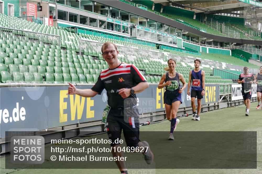 13.09.2026 - 21. swb-Marathon Bremen Michael Burmester http://msf.ph/oto/10469627 13.09.2026 12:58:01 Laufen im Stadion 141, 148, 334, 511, 672, 769, 776, 789, 790, 857, 909, 1010, 1119, 1191, 1199, 1254, 1281, 1535, 1601, 1642, 1647, 1752, 1809, 1881, 1900, 1931, 1933, 2046, 2051, 2075, 2324, 2343, 2367, 2371, 2397, 2402, 2423, 2425, 2493, 2634, 2640, 2671, 2761, 2771, 2807, 2903, 2904, 3051, 3078, 3120, 3138, 3148, 3182, 3186, 3319, 3338, 3435, 3450, 3458, 3514, 3534, 3560, 3634, 3655, 3685, 3690, 3695, 3760, 3813, 3866, 3933, 3939, 4101, 4316, 4319, 205 meine-sportfotos.de