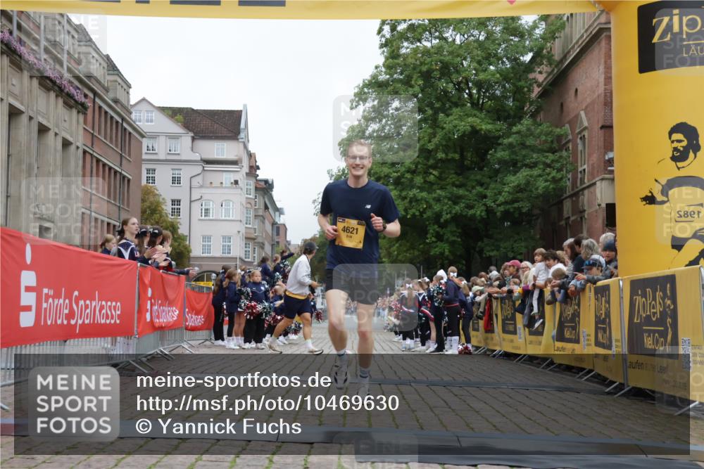13.09.2026 - Kiel Lauf Yannick Fuchs http://msf.ph/oto/10469630 13.09.2026 10:22:51 Ziel 5326, 151, 4621, 5603, 8240, 9678, 10568, 4621, 8708 meine-sportfotos.de
