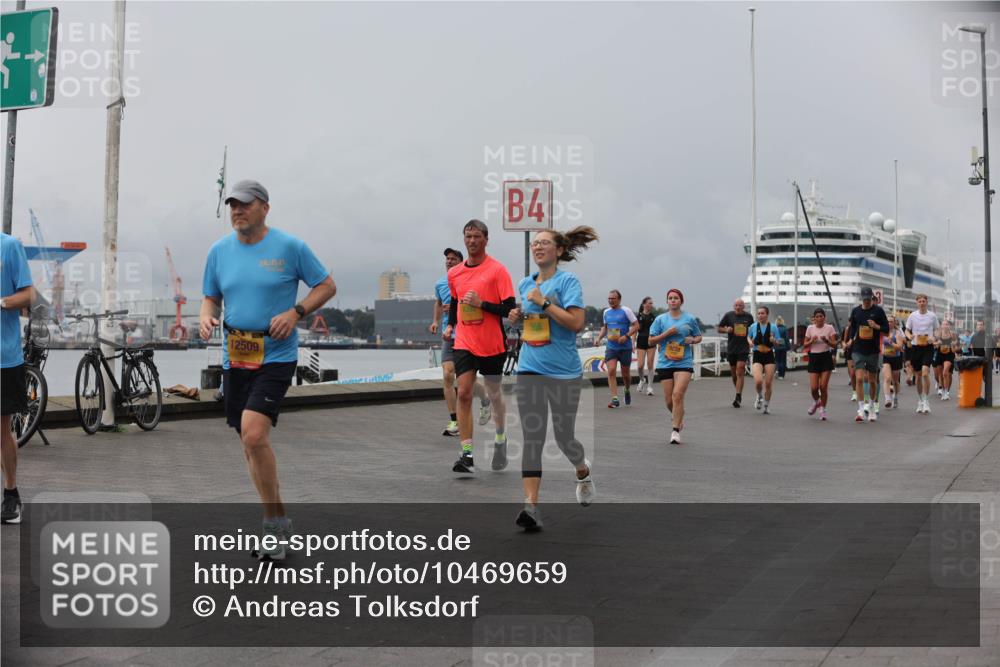 13.09.2026 - Kiel Lauf Andreas Tolksdorf http://msf.ph/oto/10469659 13.09.2026 12:09:36 Kiellinie 12509, 4 meine-sportfotos.de