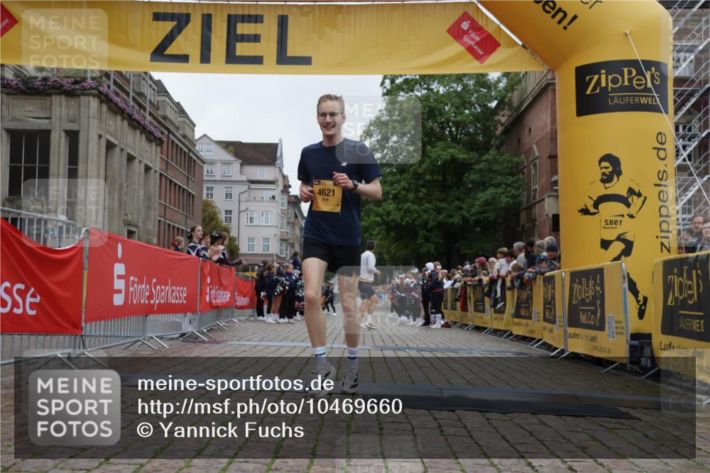 13.09.2026 - Kiel Lauf Yannick Fuchs http://msf.ph/oto/10469660 13.09.2026 10:22:52 Ziel 5326, 151, 5603, 8240, 9678, 10568, 4621, 8708 meine-sportfotos.de