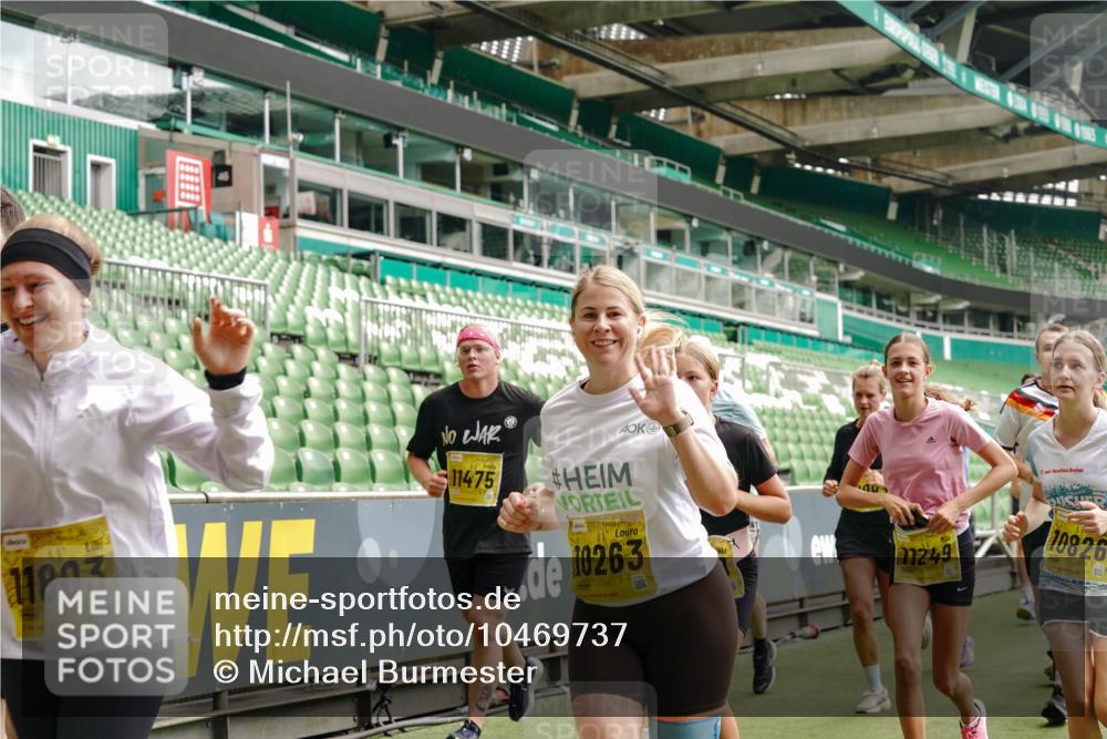 13.09.2026 - 21. swb-Marathon Bremen Michael Burmester http://msf.ph/oto/10469737 13.09.2026 10:36:20 Laufen im Stadion 10092, 10093, 10144, 10152, 10153, 10154, 10157, 10160, 10173, 10175, 10181, 10182, 10186, 10187, 10195, 10198, 10237, 10245, 10251, 10257, 10263, 10272, 10275, 10278, 10291, 10296, 10306, 10309, 10327, 10331, 10332, 10338, 10357, 10377, 10382, 10390, 10403, 10409, 10411, 10420, 10427, 10429, 10439, 10473, 10477, 10481, 10492, 10497, 10500, 10528, 10531, 10560, 10569, 10607, 10613, 10617, 10633, 10636, 10647, 10648, 10659, 10671, 10672, 10715 meine-sportfotos.de