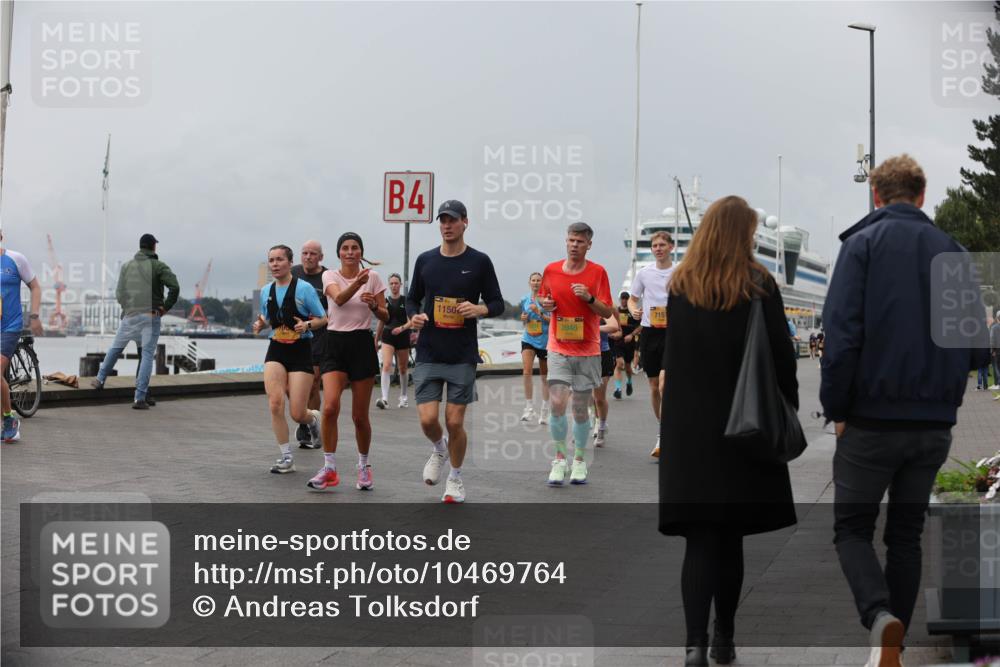 13.09.2026 - Kiel Lauf Andreas Tolksdorf http://msf.ph/oto/10469764 13.09.2026 12:09:43 Kiellinie 4, 1150, 3946, 715 meine-sportfotos.de