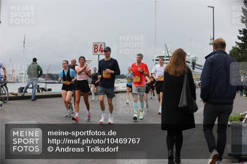 13.09.2026 - Kiel Lauf Andreas Tolksdorf http://msf.ph/oto/10469767 13.09.2026 12:09:43 Kiellinie 4, 11507, 3946, 7151 meine-sportfotos.de