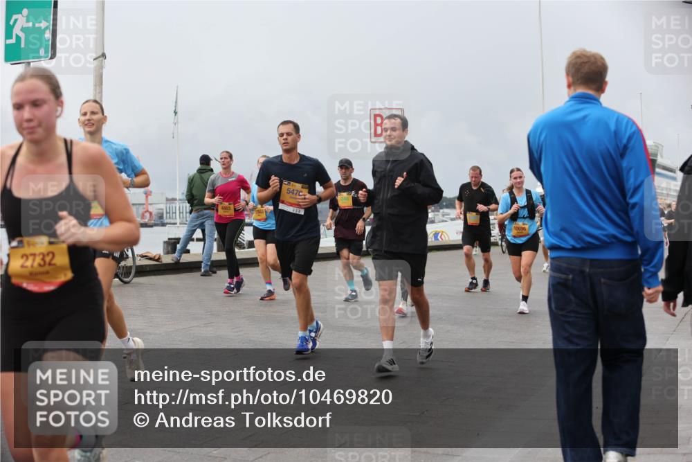 13.09.2026 - Kiel Lauf Andreas Tolksdorf http://msf.ph/oto/10469820 13.09.2026 12:09:49 Kiellinie 2732, 4863, 1583, 547, 10696 meine-sportfotos.de