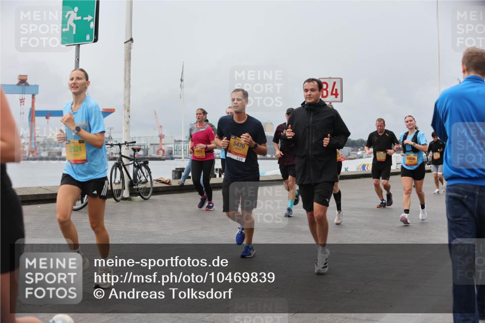 13.09.2026 - Kiel Lauf Andreas Tolksdorf http://msf.ph/oto/10469839 13.09.2026 12:09:49 Kiellinie 2524, 4863, 5470, 4, 10696 meine-sportfotos.de