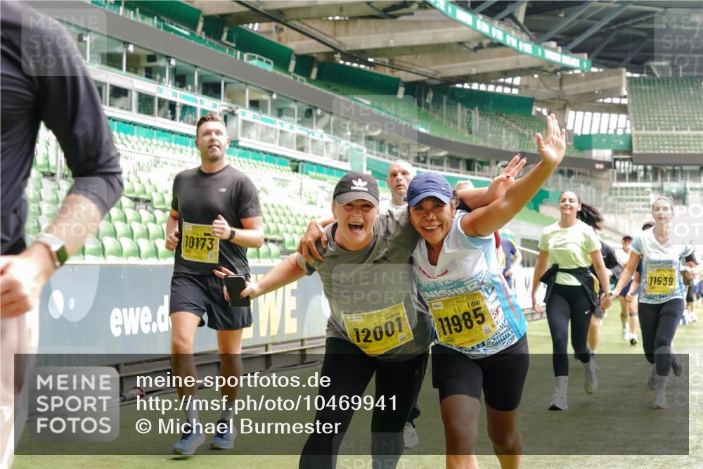 13.09.2026 - 21. swb-Marathon Bremen Michael Burmester http://msf.ph/oto/10469941 13.09.2026 10:36:23 Laufen im Stadion 10092, 10093, 10144, 10152, 10153, 10154, 10160, 10173, 10175, 10181, 10182, 10186, 10187, 10195, 10198, 10237, 10245, 10251, 10257, 10263, 10272, 10275, 10278, 10291, 10296, 10306, 10309, 10327, 10331, 10332, 10338, 10357, 10377, 10382, 10390, 10403, 10409, 10411, 10420, 10427, 10429, 10439, 10473, 10477, 10481, 10492, 10497, 10500, 10528, 10531, 10560, 10569, 10607, 10613, 10617, 10633, 10636, 10647, 10648, 10659, 10671, 10672, 10715 meine-sportfotos.de