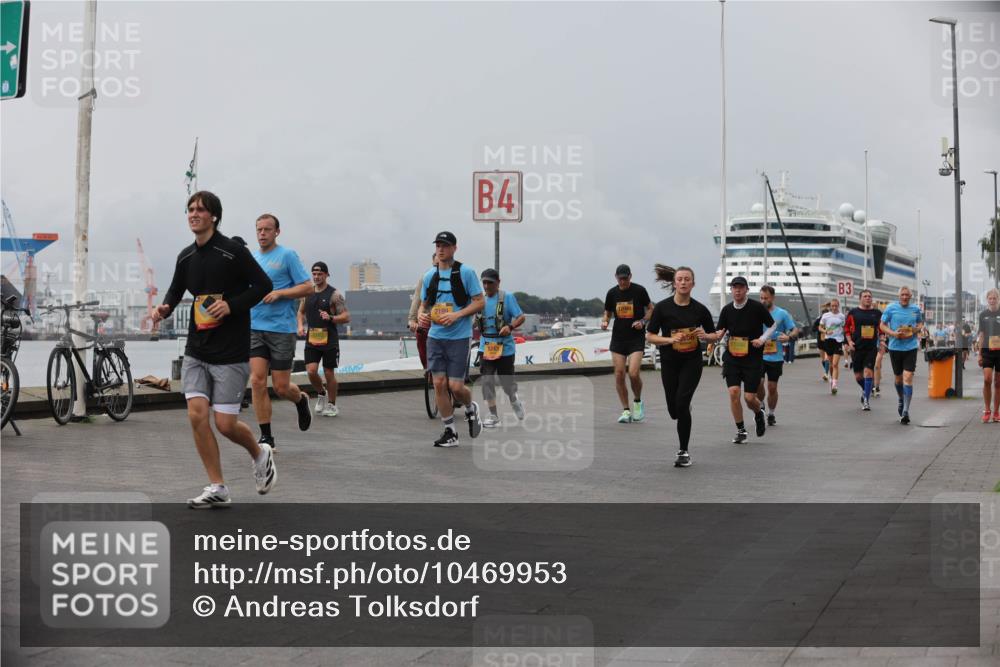 13.09.2026 - Kiel Lauf Andreas Tolksdorf http://msf.ph/oto/10469953 13.09.2026 12:09:56 Kiellinie 2199, 4, 40, 3 meine-sportfotos.de