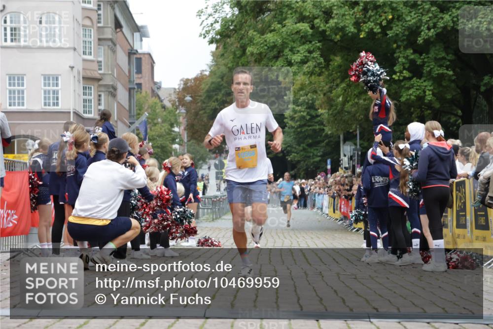 13.09.2026 - Kiel Lauf Yannick Fuchs http://msf.ph/oto/10469959 13.09.2026 10:23:43 Ziel 716, 2937, 3465, 4645, 6302, 8809, 10568, 9678, 10568 meine-sportfotos.de