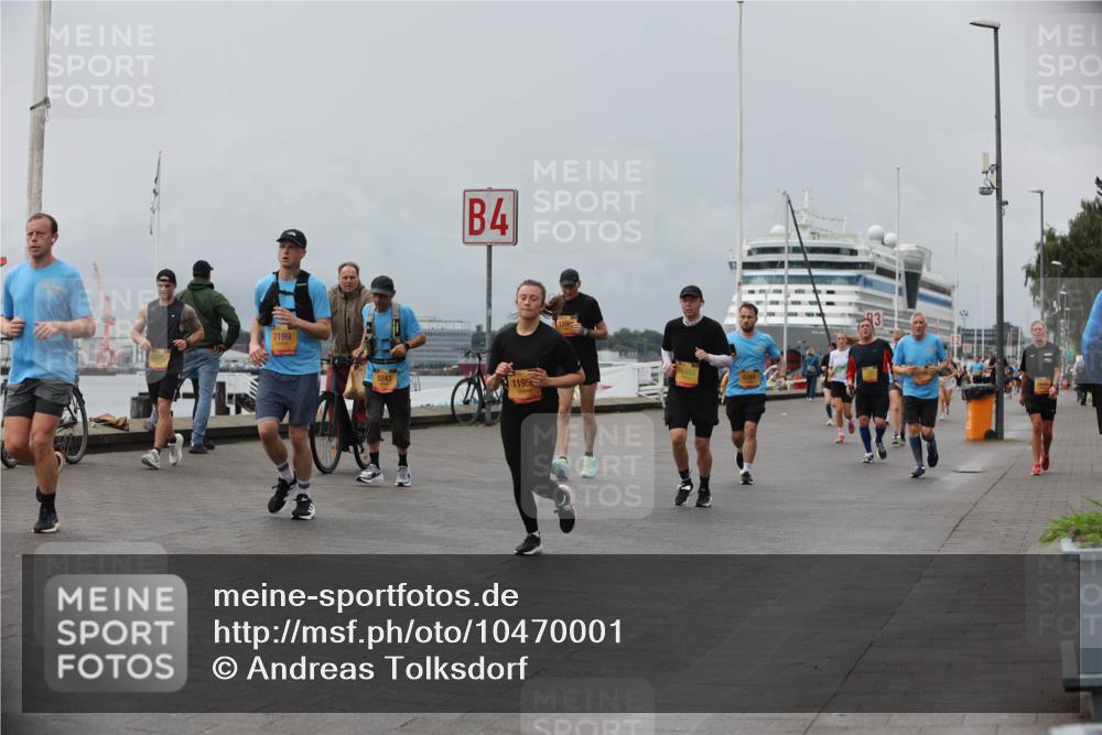 13.09.2026 - Kiel Lauf Andreas Tolksdorf http://msf.ph/oto/10470001 13.09.2026 12:09:57 Kiellinie 2199, 4, 5243, 11956 meine-sportfotos.de
